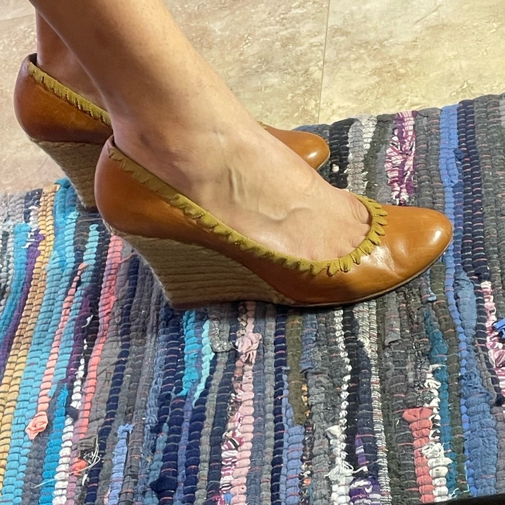 Lanvin Brown Grosgrain Stitched Leather Wedge Pump Size 38 - Picture 8 of 15